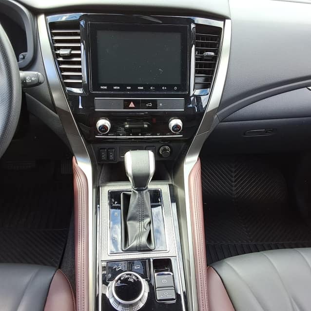 Mitsubishi PAJERO SPORT 2.4 16V MIVEC TURBO DIESEL LEGEND BLACK AWD AUTOMÁTICO 2024/2025
