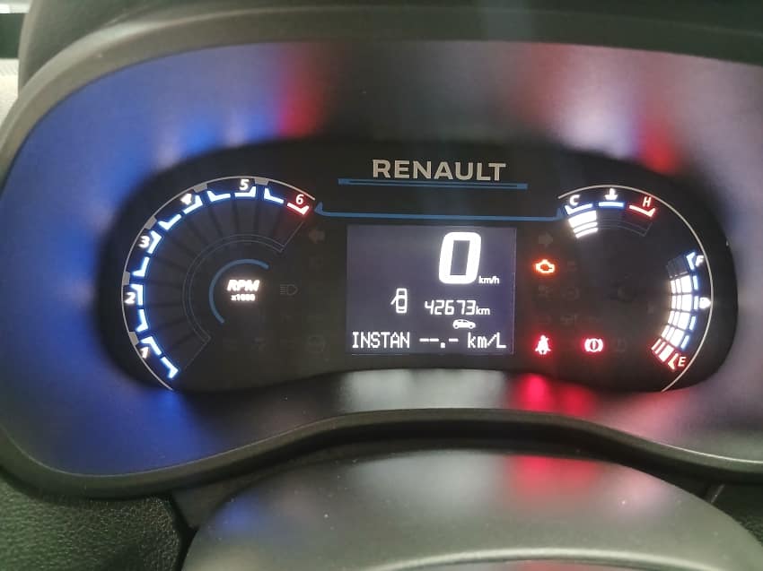 Renault KWID 1.0 12V SCE FLEX OUTSIDER MANUAL 2023/2024