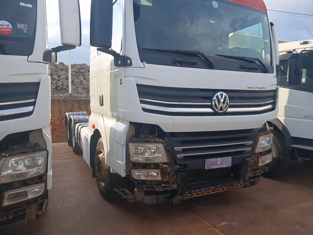 Volkswagen Meteor 29.520 6x4 2p (diesel)(E5)