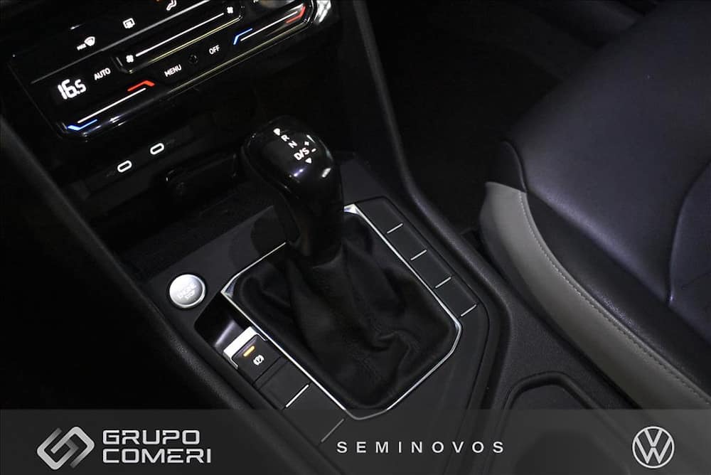 2024 VOLKSWAGEN TAOS 1.4 250 TSI TOTAL FLEX COMFORTLINE AUTOMÁTICO