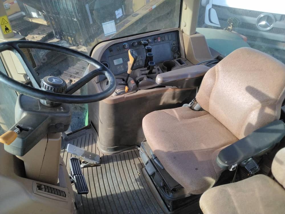 JOHN DEERE TRATOR JOHN DEERE 7215J