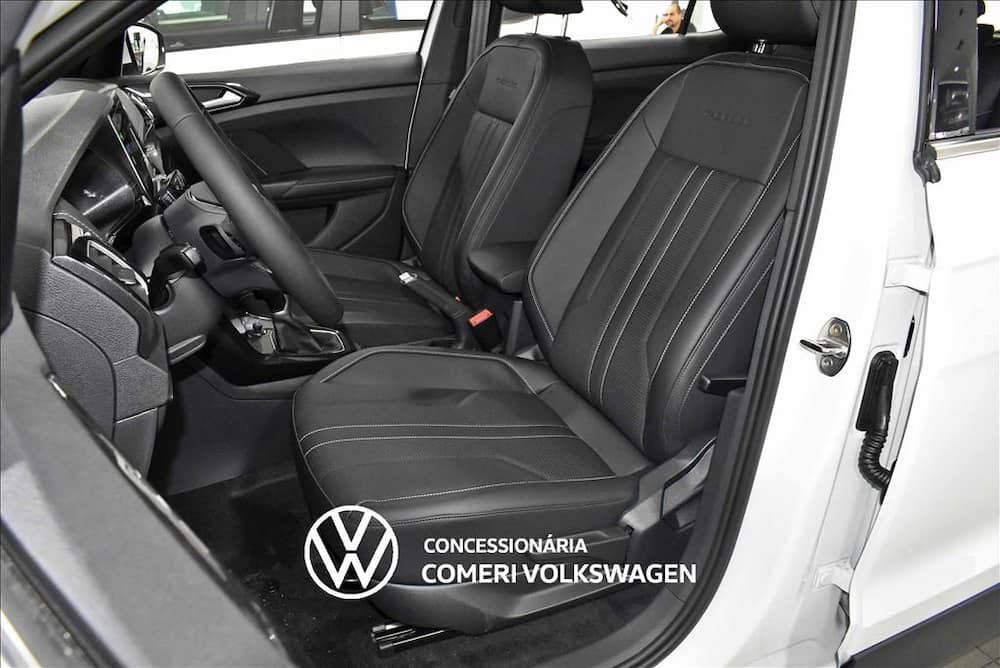 2027 VOLKSWAGEN T-CROSS 1.4 250 TSI TOTAL FLEX HIGHLINE AUTOMÁTICO