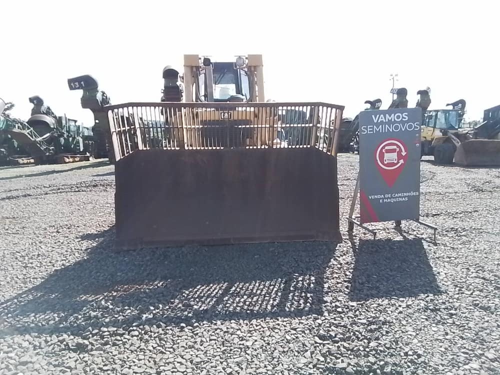 CATERPILLAR D6T
