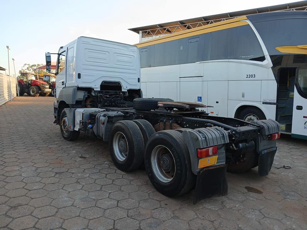 Mercedes-Benz Axor 3344 S (6X4)
