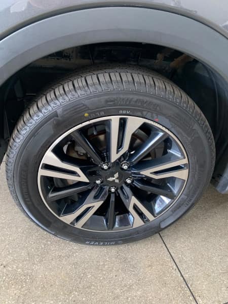 Mitsubishi MMC ECLIPSE CROSS HPE