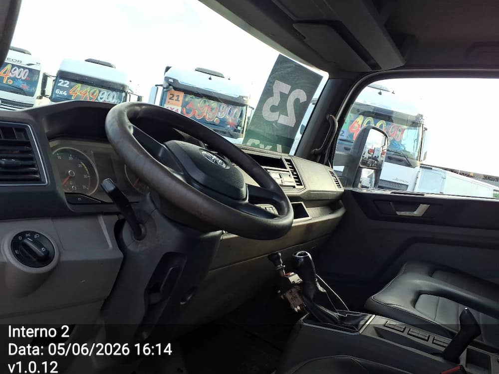 VOLKSWAGEN 11-180 DELIVERY 2P DIESEL E5