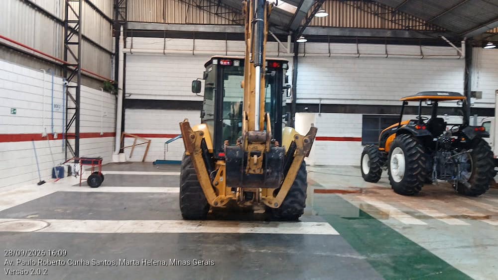 CATERPILLAR CAT RETROESCAVADEIRA 416 F2