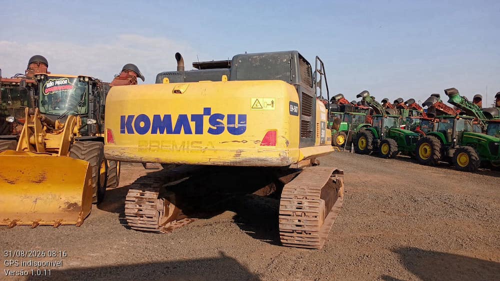 KMATSU  ESCAVADEIRA DE ESTEIRAS PC500 LC