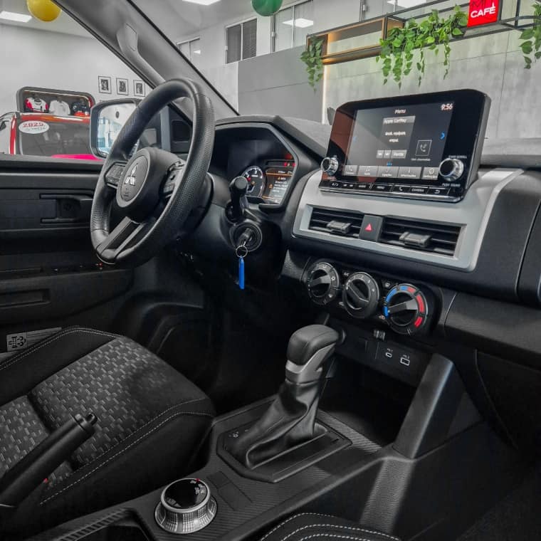 Mitsubishi TRITON 2.4 BITURBO DIESEL CD GLS 4X4 AUTOMÁTICO 2026/2027