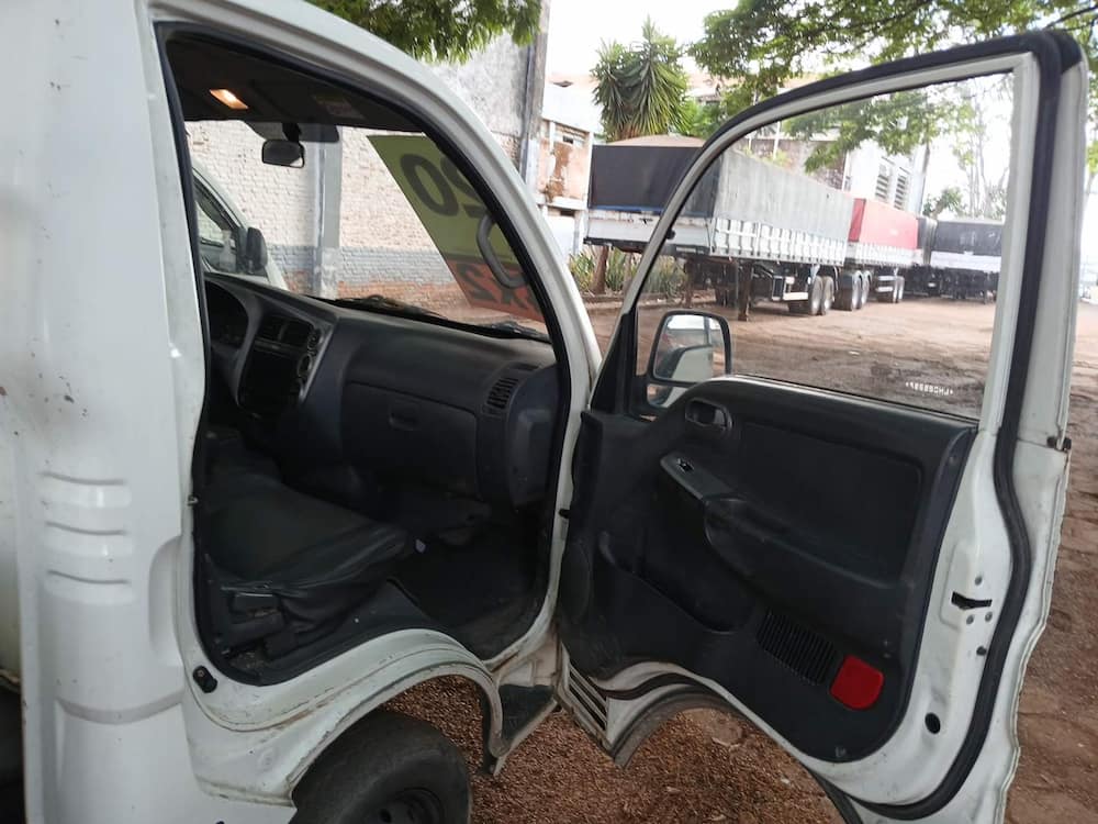 Kia Bongo K-2500 STD 4x2 RS (cab. simples)