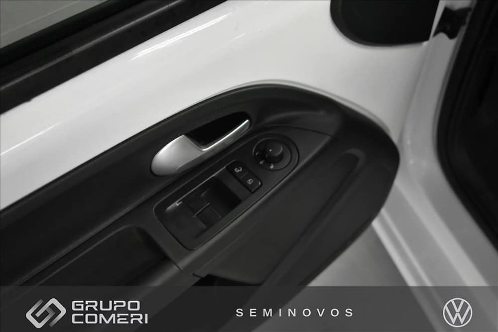 2020 VOLKSWAGEN UP 1.0 MPI TOTAL FLEX 4P MANUAL