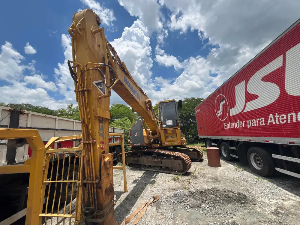 KOMATSU PC 200 LC