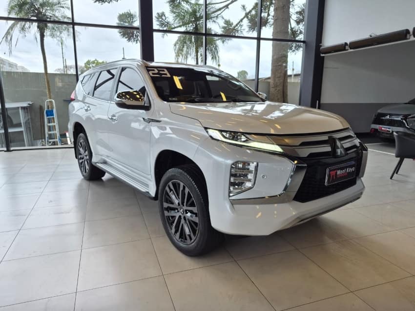 Mitsubishi PAJERO SPORT 2.4 16V MIVEC TURBO DIESEL HPE-S AWD AUTOMÁTICO 2022/2023