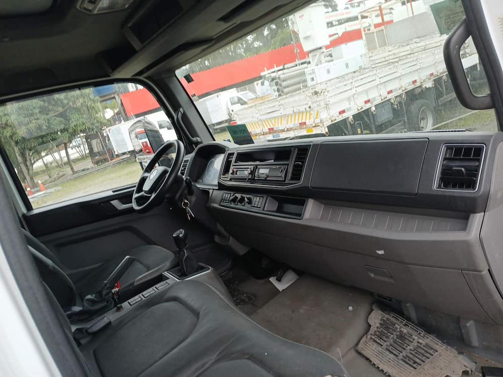 VOLKSWAGEN 6-160 DELIVERY 2P DIESEL E5