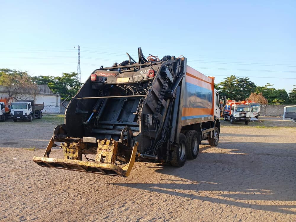 Volkswagen 24-260 E Constel. 6x2 2p (diesel)(E5)