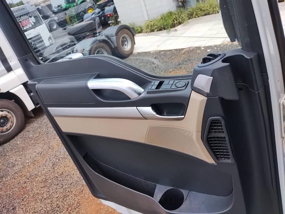 Volkswagen Meteor 29.520 6x4 2p (diesel)(E5)