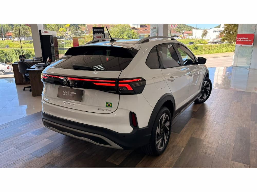 VOLKSWAGEN NIVUS 1.0 200 TSI TOTAL FLEX HIGHLINE AUTOMÁTICO