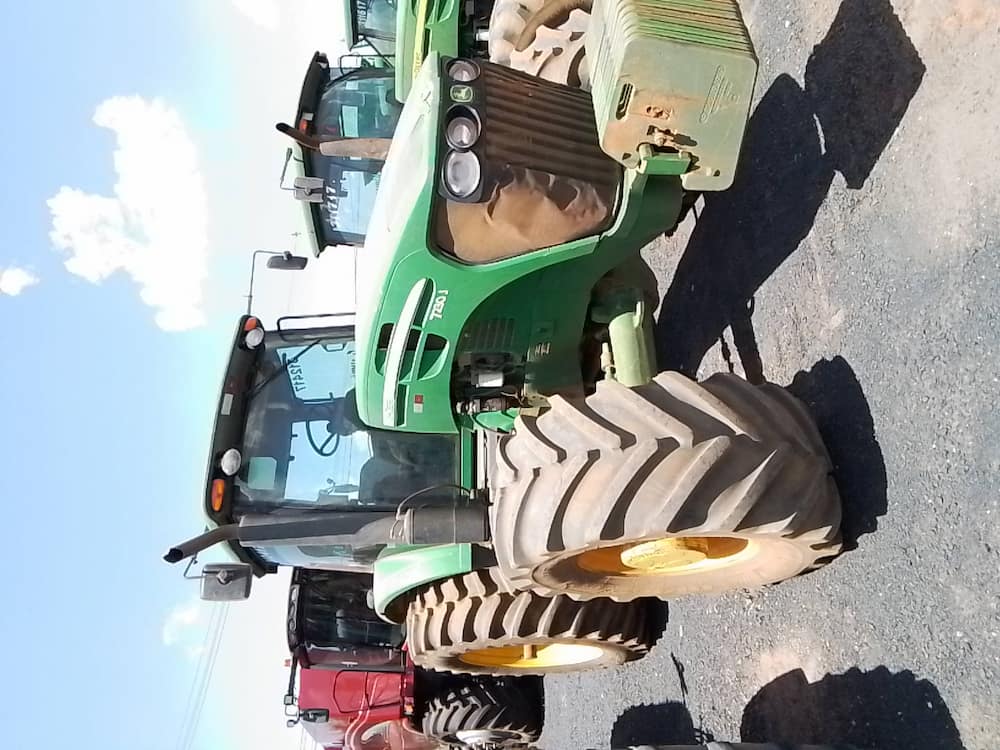 JOHN DEERE TRATOR AGRICOLA JOHN DEERE 7230J