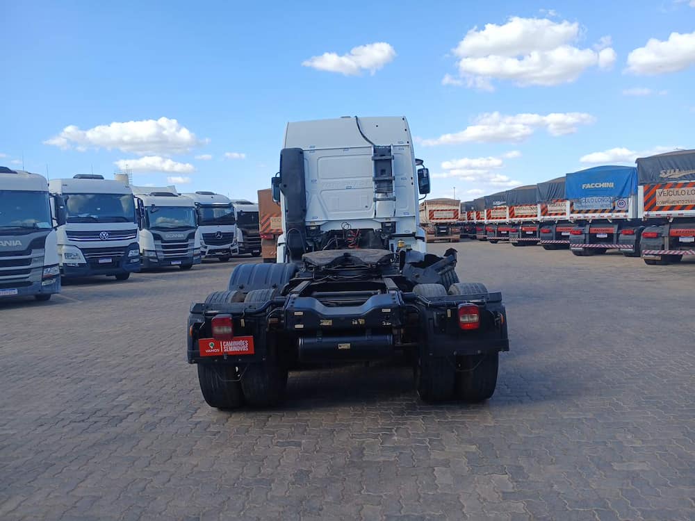 VOLKSWAGEN 25.420 CTC 6X2