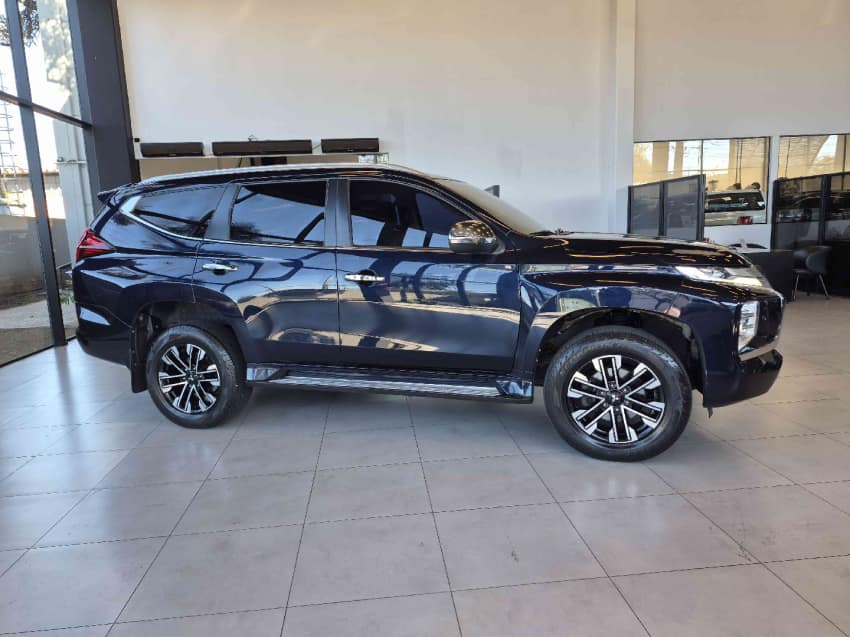 Mitsubishi PAJERO SPORT 2.4 16V MIVEC TURBO DIESEL HPE-S AWD AUTOMÁTICO 2021/2022