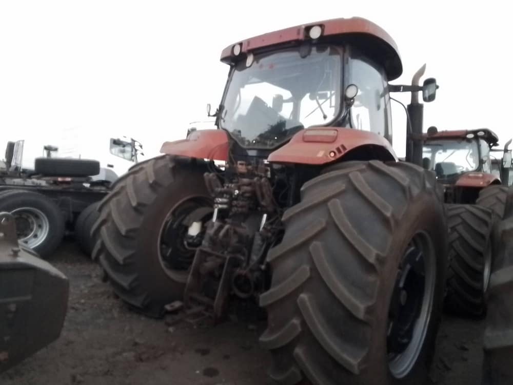 CASE PUMA 215