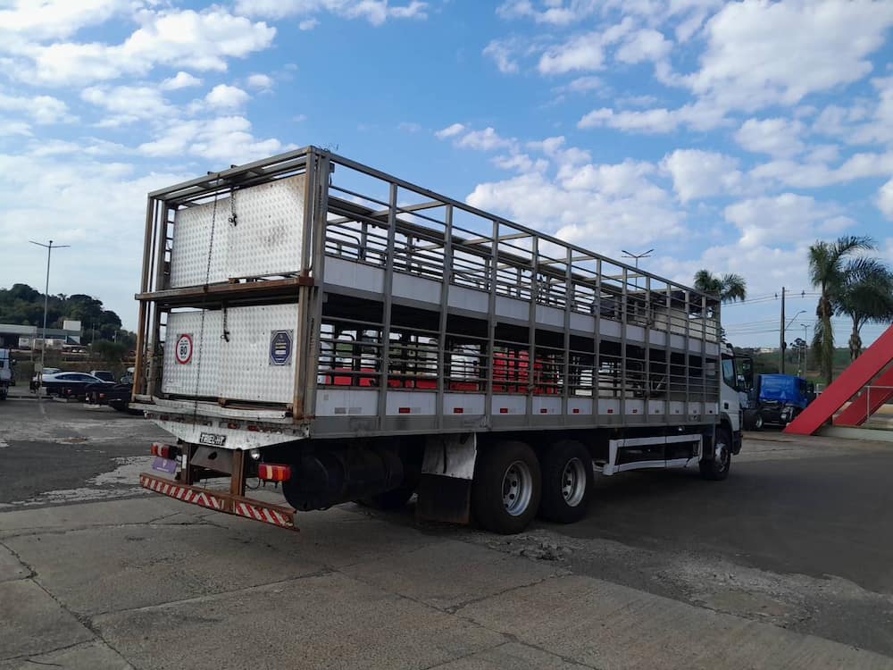 TRIEL-HT CARROCERIA METÁLICA TRANSP. SUÍNOS