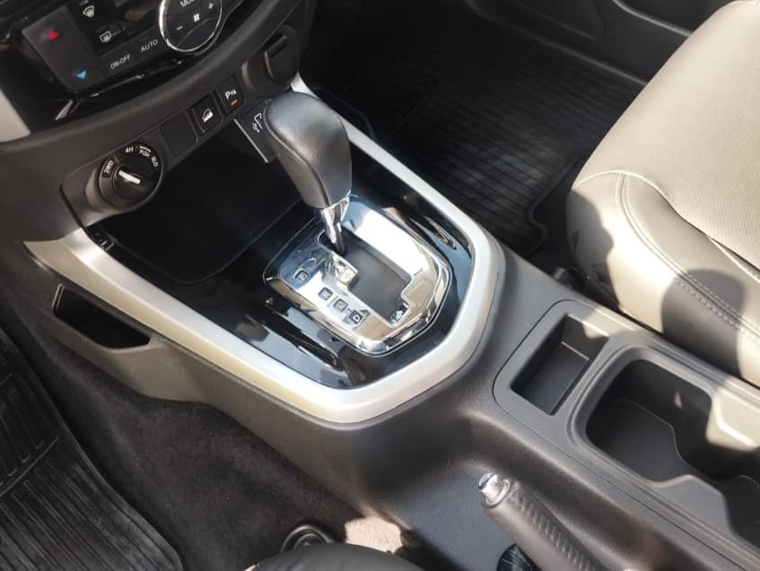 Nissan FRONTIER 2.3 16V TURBO DIESEL LE CD 4X4 AUTOMÁTICO 2021/2022