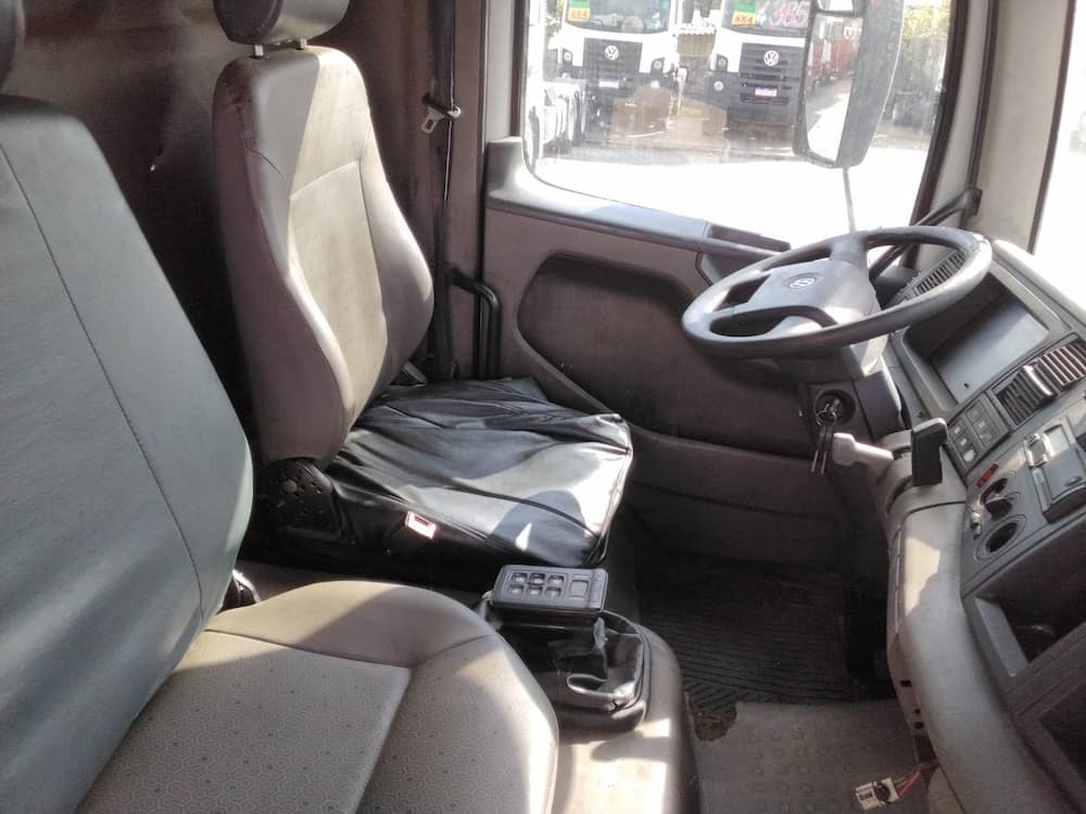 Volkswagen 24-260 E Constel. 6x2 2p (diesel)(E5)