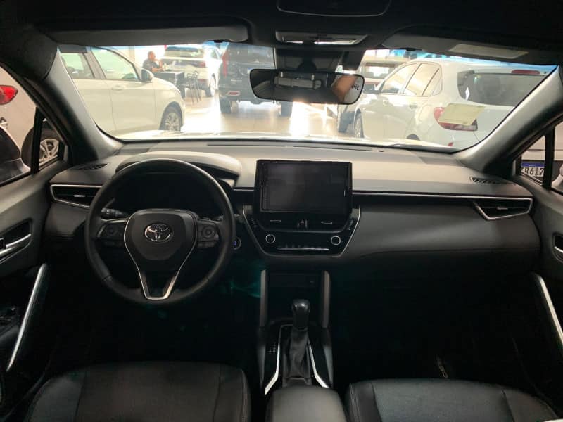 TOYOTA COROLLA CROSS XRE