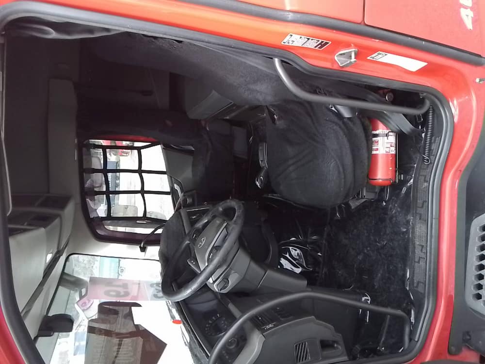 Volvo FH-460 GLOBETROTTER 6x2 2p (diesel) (E5)