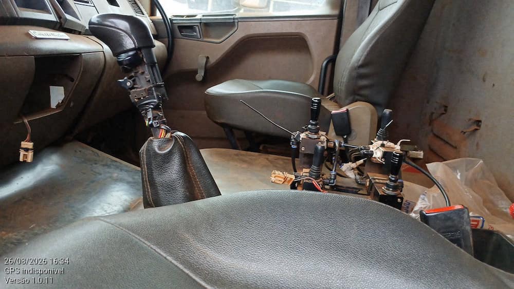 VOLKSWAGEN 31.330 CRC 6X4