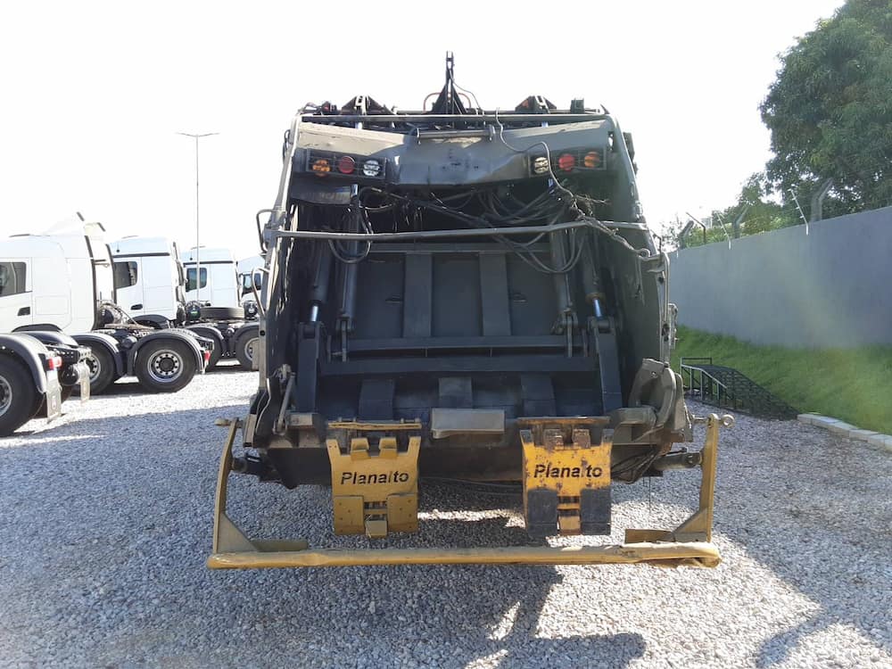 Volkswagen 24-260 E Constel. 6x2 2p (diesel)(E5)