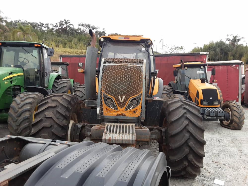 VALTRA TRATOR T230