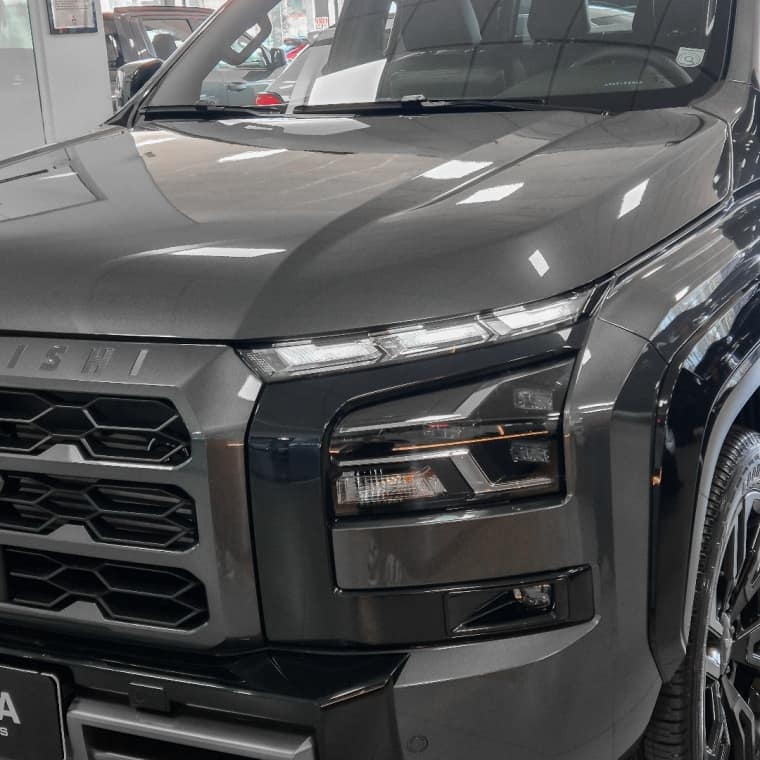 Mitsubishi TRITON 2.4 BITURBO DIESEL CD KATANA 4X4 AUTOMÁTICO 2026/2027