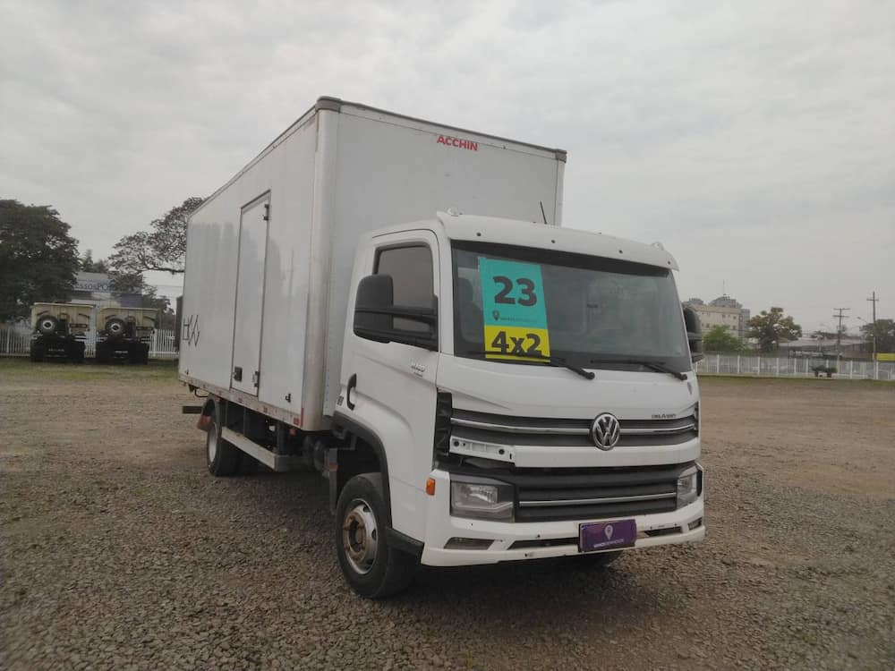 VOLKSWAGEN 11-180 DELIVERY 2P DIESEL E5