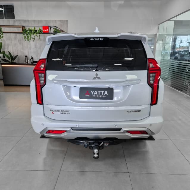 Mitsubishi PAJERO SPORT 2.4 16V MIVEC TURBO DIESEL LEGEND AWD AUTOMÁTICO 2024/2025