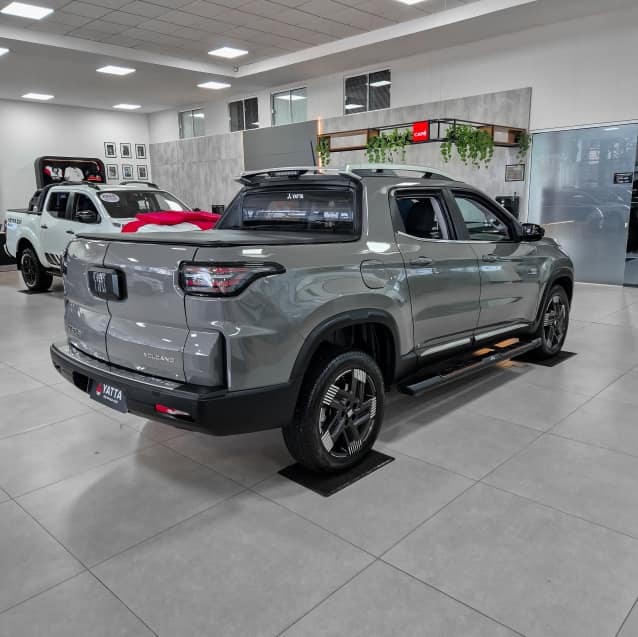 Fiat TORO 2.2 TURBO DIESEL VOLCANO 4WD AT9 2025/2026