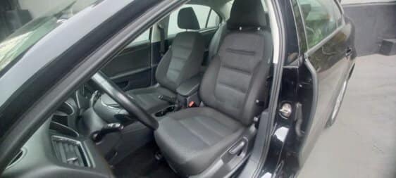 Volkswagen Jetta 2.0 Comfortline Tiptronic (Flex)