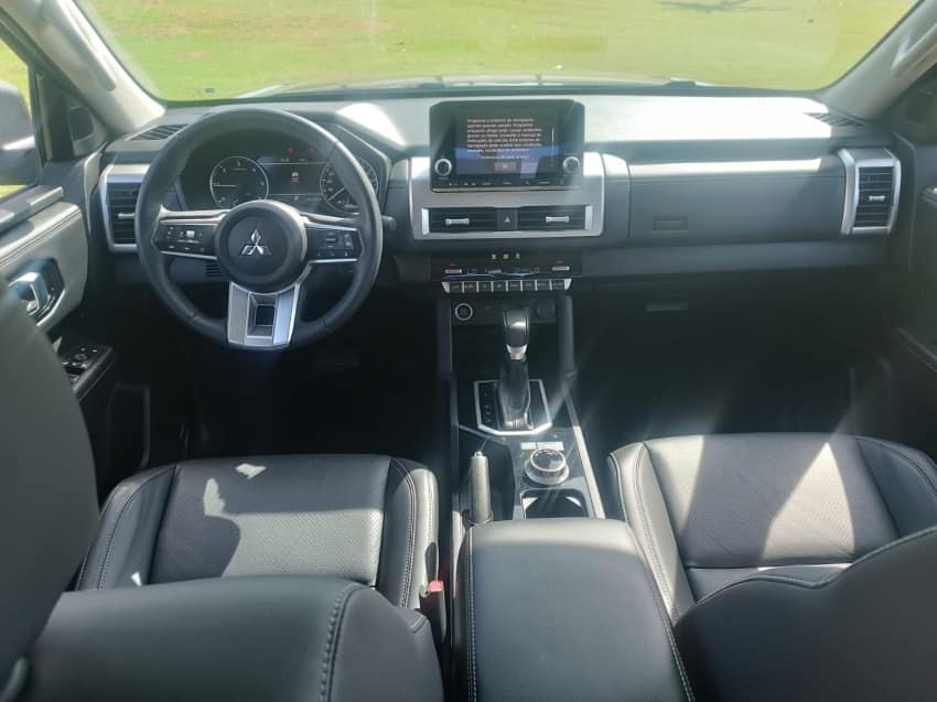 Mitsubishi TRITON 2.4 BITURBO DIESEL HPE-S 4X4 AUTOMÁTICO