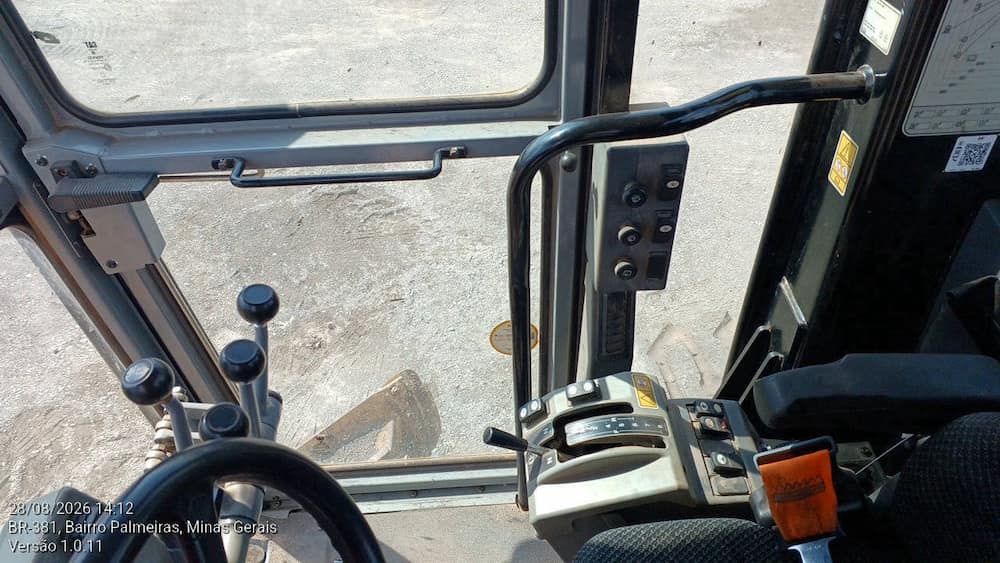 CATERPILLAR MOTONIVELADORA 140K
