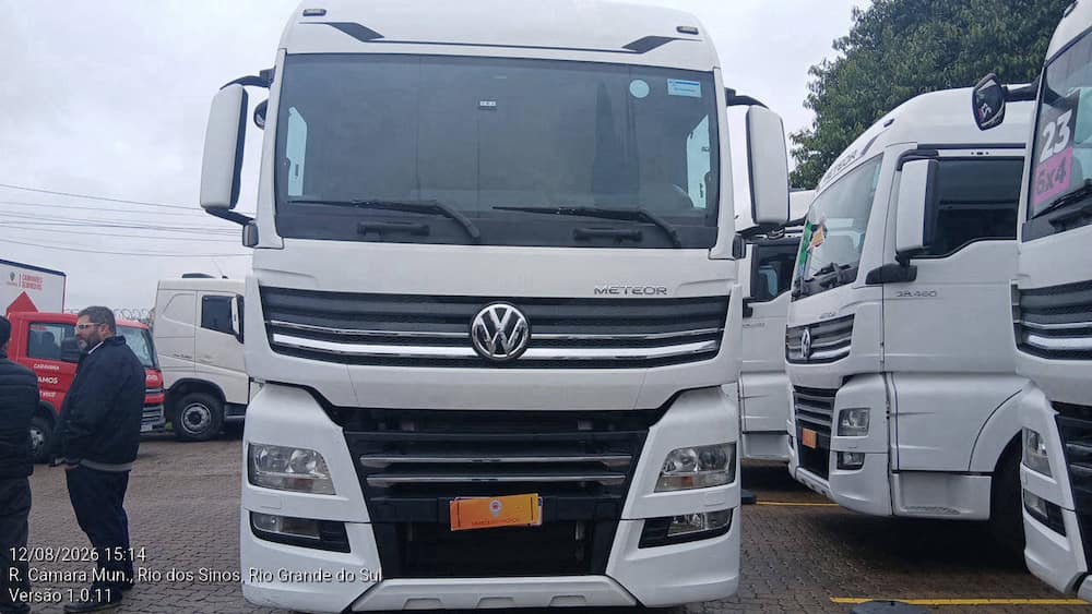 VOLKSWAGEN 29.520 METEOR 6X4