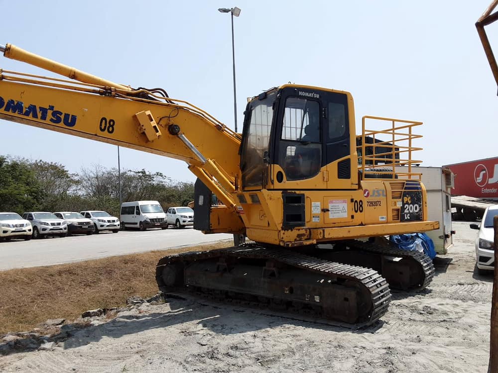 KOMATSU PC 200 LC