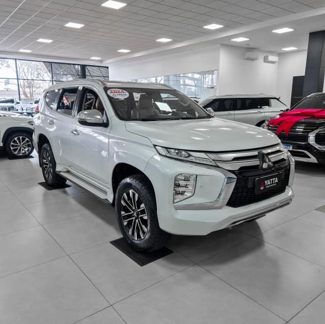 Mitsubishi PAJERO SPORT 2.4 16V MIVEC TURBO DIESEL HPE AWD AUTOMÁTICO 2023/2024