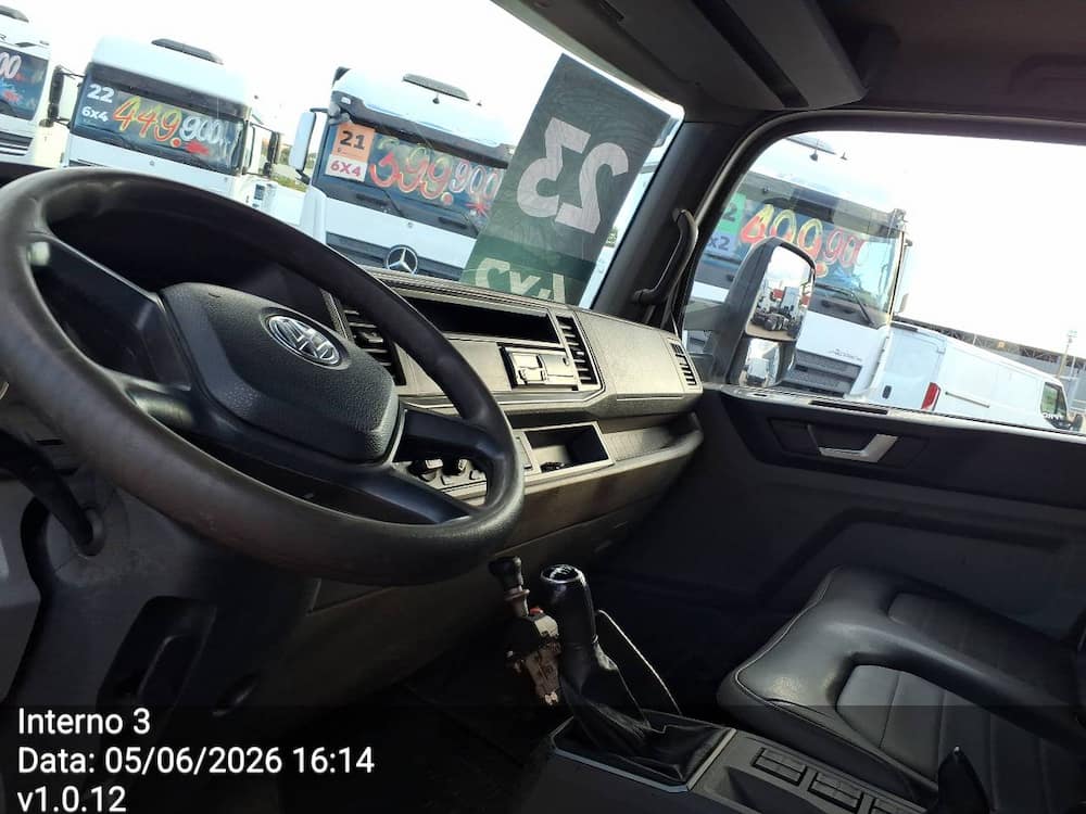 VOLKSWAGEN 11-180 DELIVERY 2P DIESEL E5