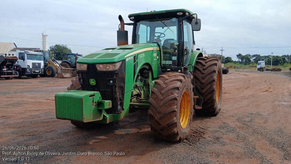 JOHN DEERE 8270R