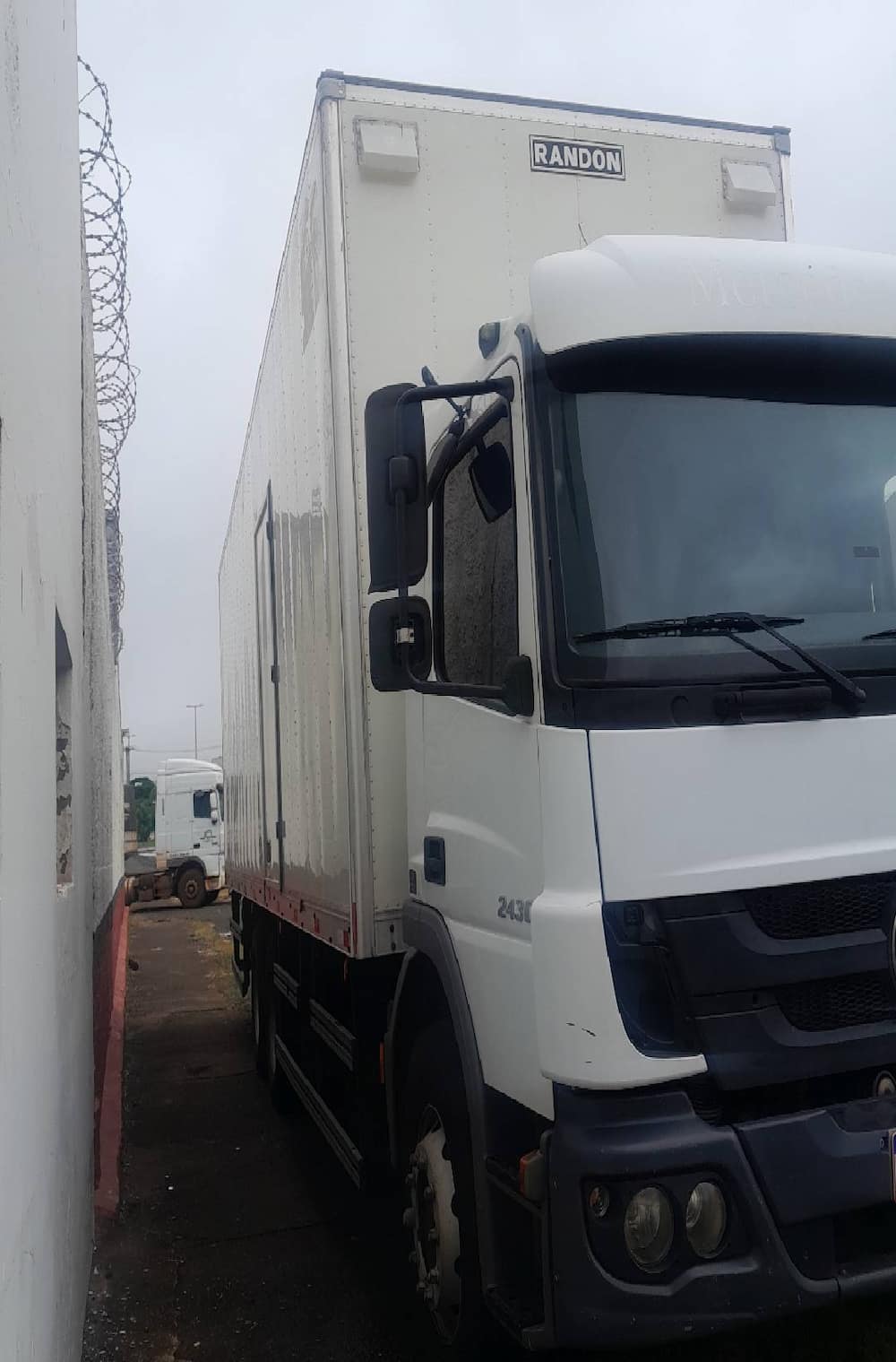 Mercedes-Benz Atego 2430 6x2 (E5)