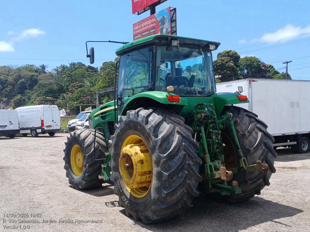 JOHN DEERE 7200J