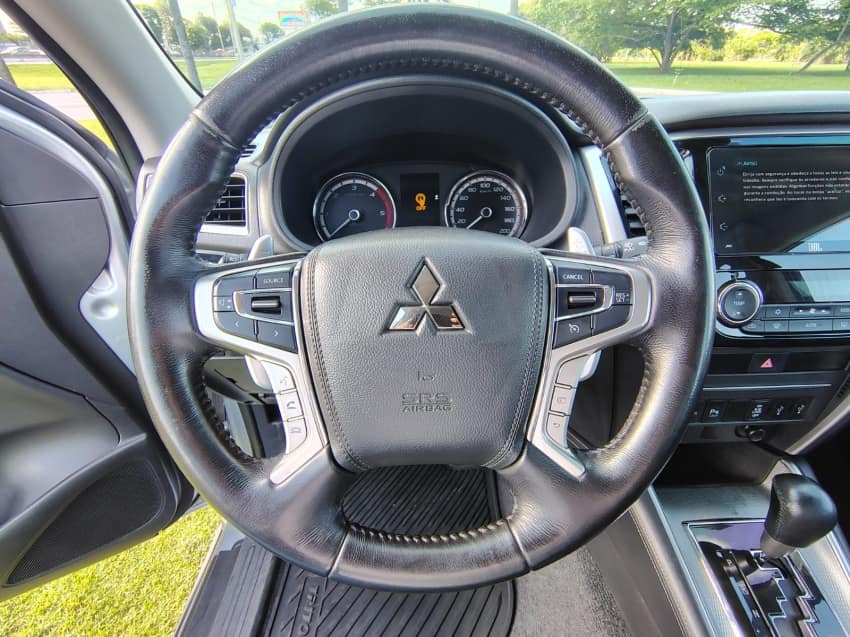Mitsubishi L200 TRITON 2.4 16V TURBO DIESEL SPORT HPE-S CD 4P 4X4 AUTOMÁTICO 2022/2023