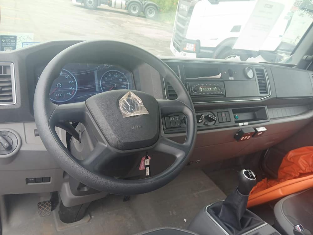VW - VolksWagen Delivery Express Turbo Diesel (E6)