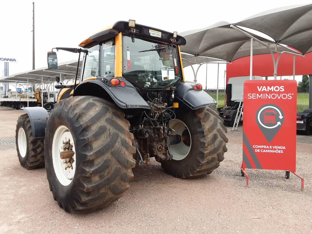 VALTRA BH 224 HiTECH